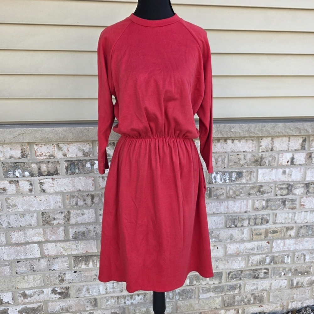 Moda International Red Elastic Waist Pocket Dress Size S